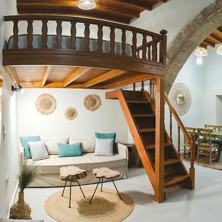 Aesthisis Sensational Accommodation Archangelos أرخانجلوس المظهر الخارجي الصورة
